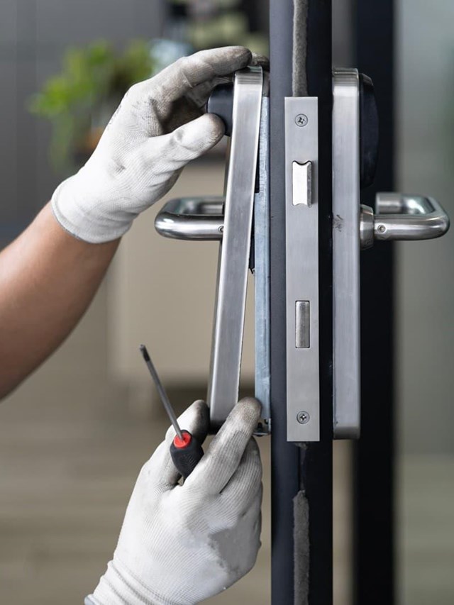 Cambiamos las cerraduras de tus puertas